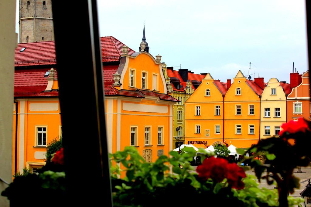 Apartamenty Przy Ratuszu Boleslawiec  Exterior photo